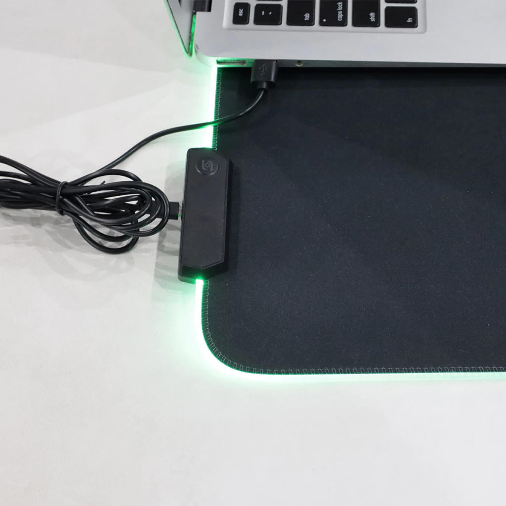 30-a79cb3d6bbe01f401a17592347323325-1024-1024 Mouse Pad CDTEK Desk Pad Liso 80 x 30 cm RGB Negro - Imagen 3