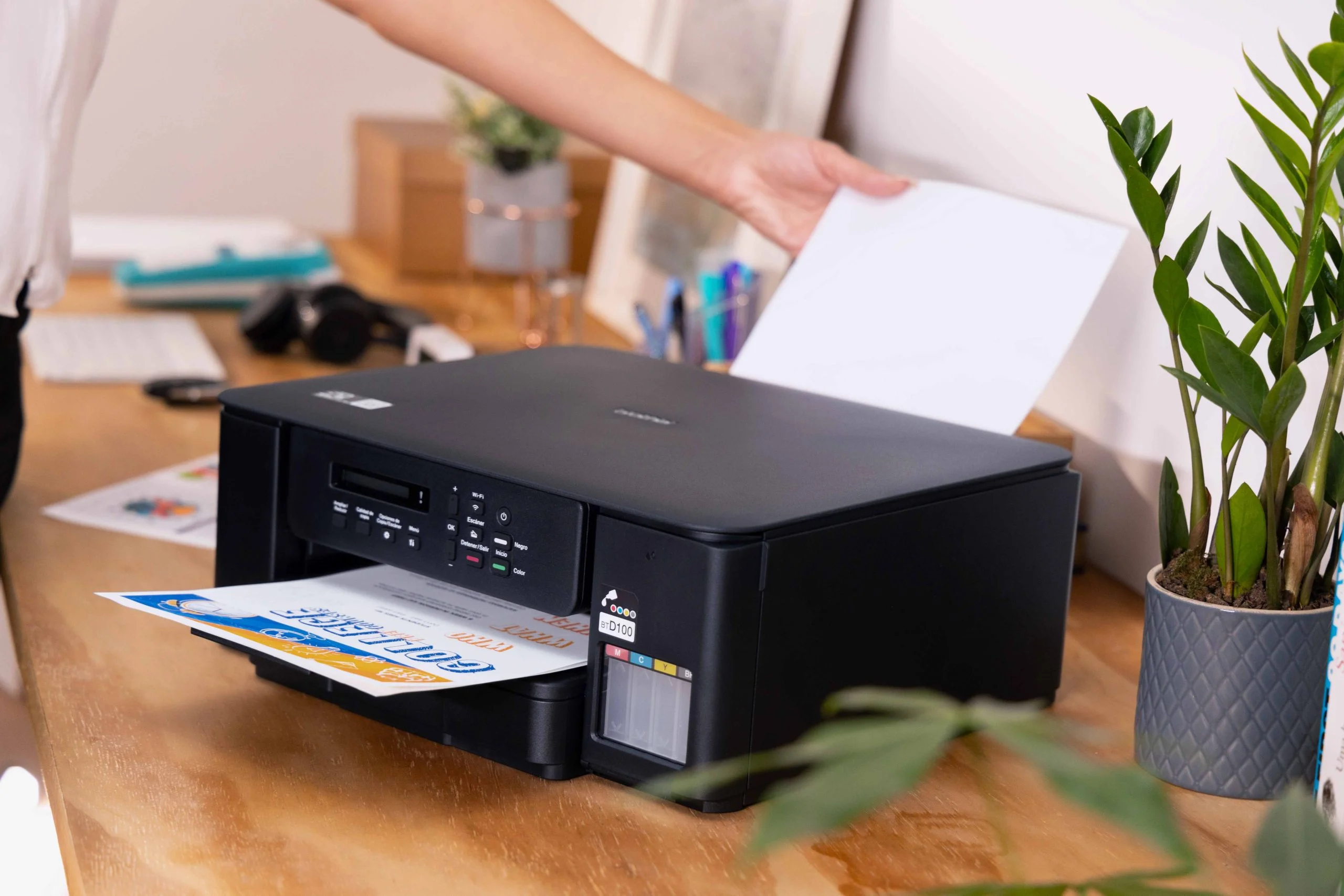 Impresora-Multifuncion-Brother-DCP-T530DW-_10_low-scaled Impresora Brother DCP-T530DW Multifunción Tanque de Tinta Color | Wi-Fi | Dúplex | 27/11 ppm - Imagen 3